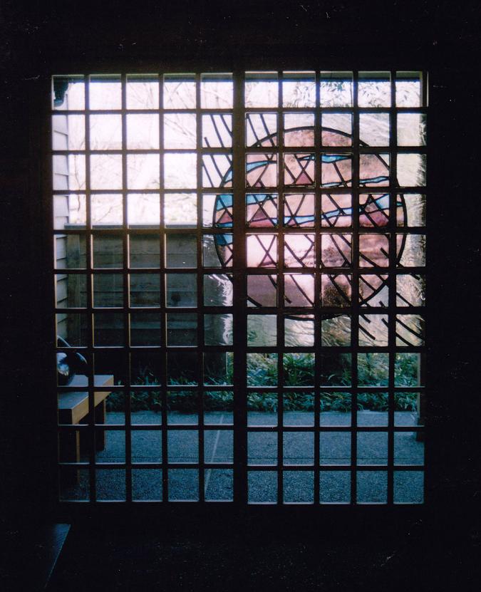 回る地球｜ステンドグラス工房福井｜すてんどぐらす・オリビエ｜福井県のステンドグラス制作・修理・注文｜北陸・石川・富山・全国発送可