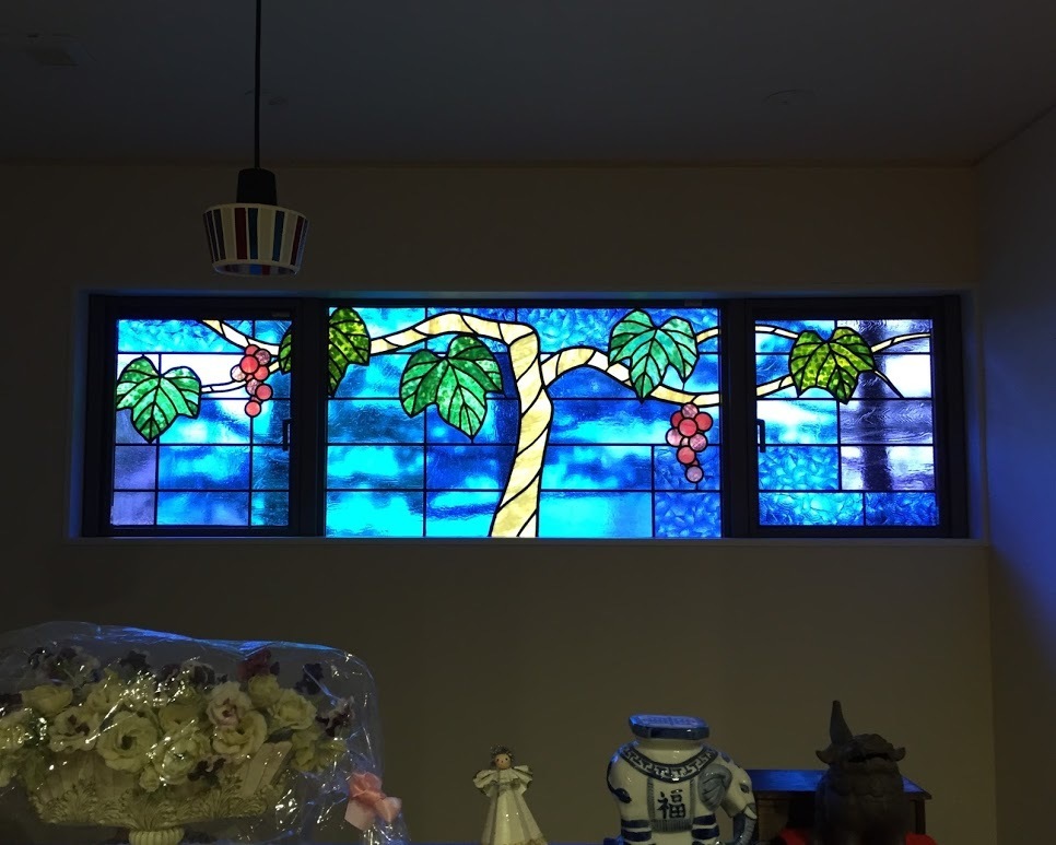 ぶどうの樹｜ステンドグラス工房福井｜すてんどぐらす・オリビエ｜福井県のステンドグラス制作・修理・注文｜北陸・石川・富山・全国発送可