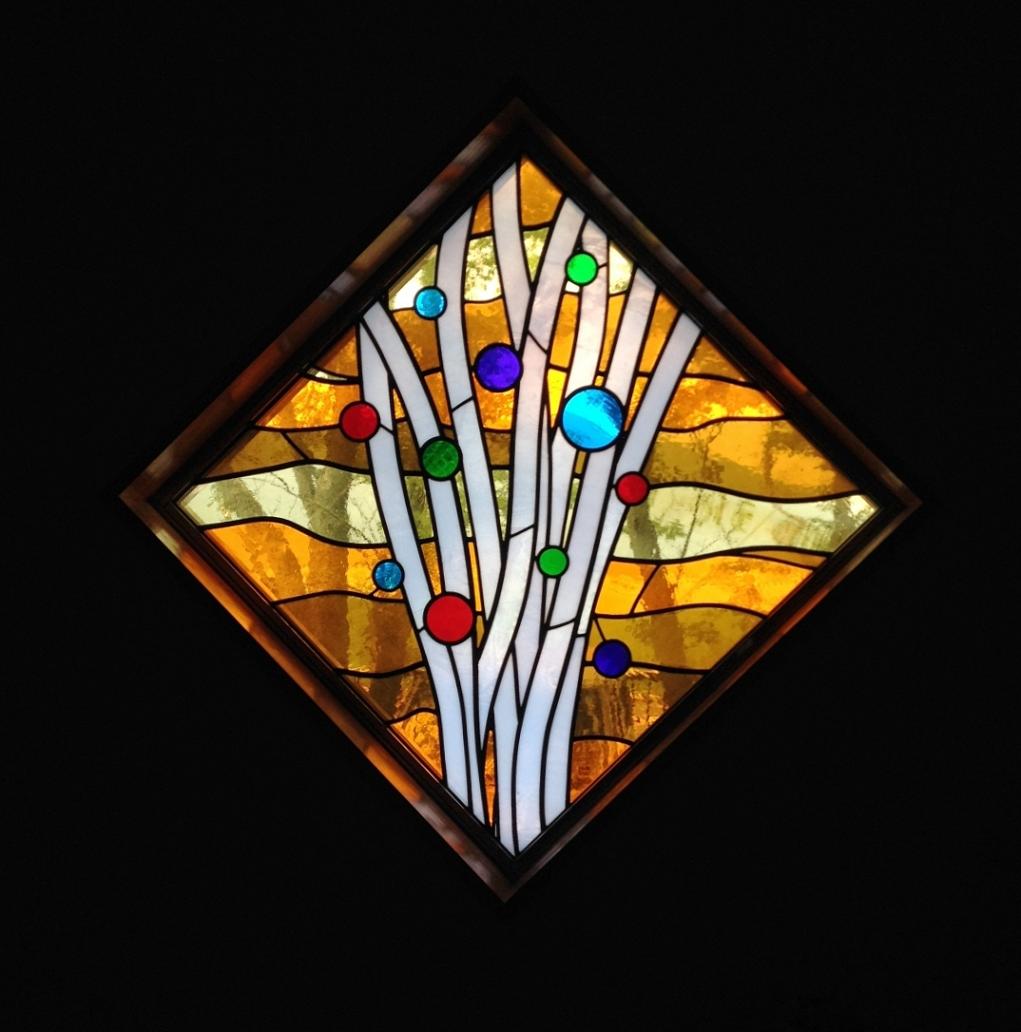 成長の喜び｜ステンドグラス工房福井｜すてんどぐらす・オリビエ｜福井県のステンドグラス制作・修理・注文｜北陸・石川・富山・全国発送可