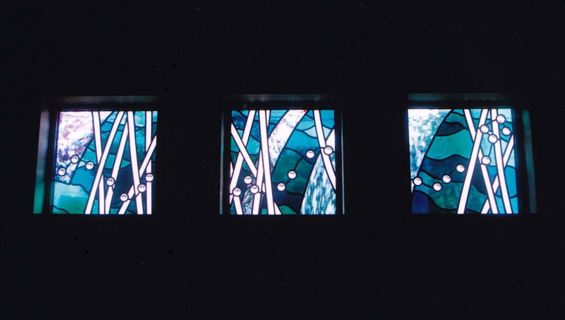 こもれび　433×460｜ステンドグラス工房福井｜すてんどぐらす・オリビエ｜福井県のステンドグラス制作・修理・注文｜北陸・石川・富山・全国発送可